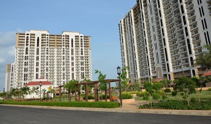 dlf-new-town-heights